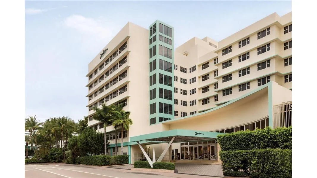 Barefoot Hide A Way (📍 Radisson ): Music by: TEAGAN NASBAUM
